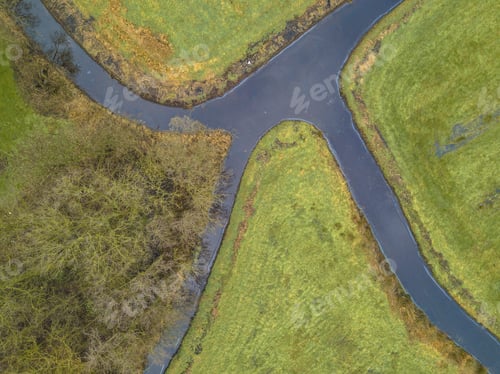 Preview: Intersection of rivers in winter