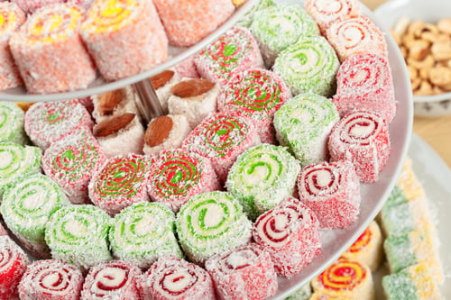 Preview: Turkish delight on a wooden table.