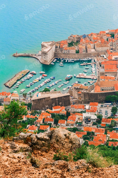 Preview: Dubrovnik Old City, travel destination in Croatia