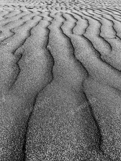 Preview: black sand background