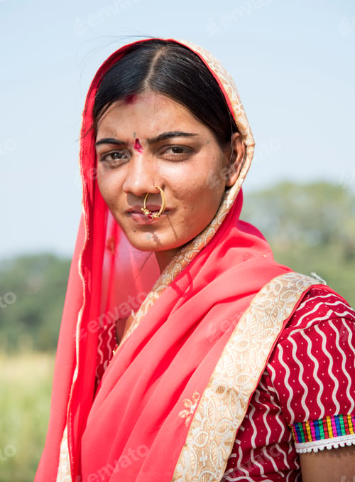 Preview: Portrait of rural women in traditional clothes.