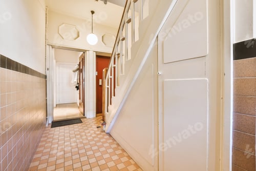 Preview: A corridor leading inside the apartment