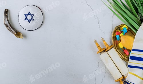 Preview: Jewish holiday the decorations for Sukkot on fresh citron, etrog