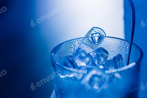 Preview: Jug with ice. Tonned