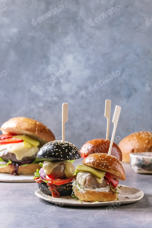 Preview: Homemade burgers variety