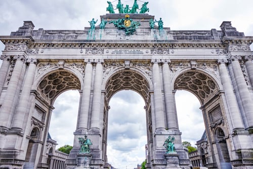 Preview: Parc du Cinquantenaire or Jubelpark in a cloudy day