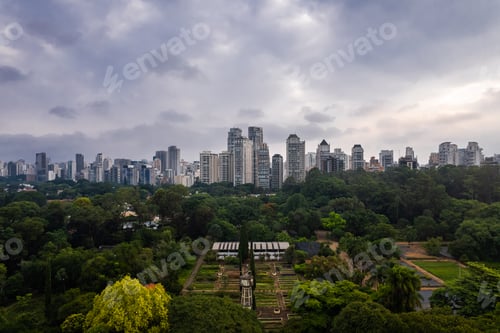 Visualização: Antes da chuva. Cidade de São Paulo, Brasil.
