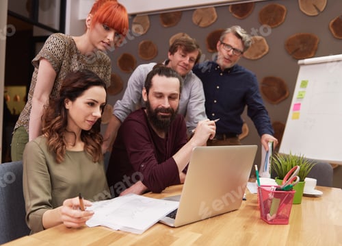 Preview: Working young team of modern business