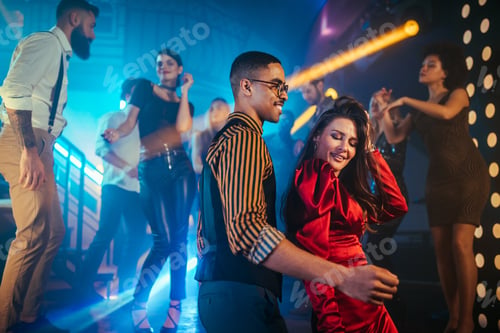 Preview: Dancing to the rhythm of love