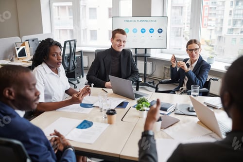 Preview: Diverse Business People in Meeting
