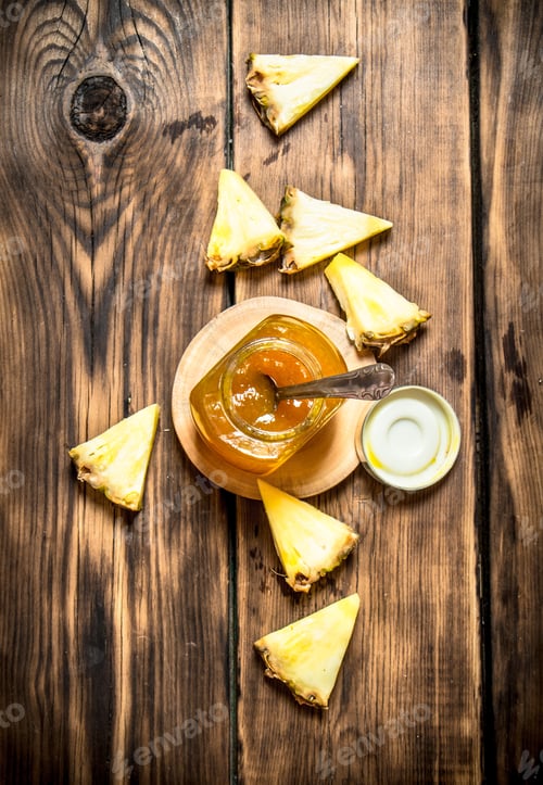 Preview: Pineapple jam with pieces.