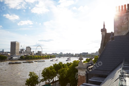 Preview: View of London from a roof terrace