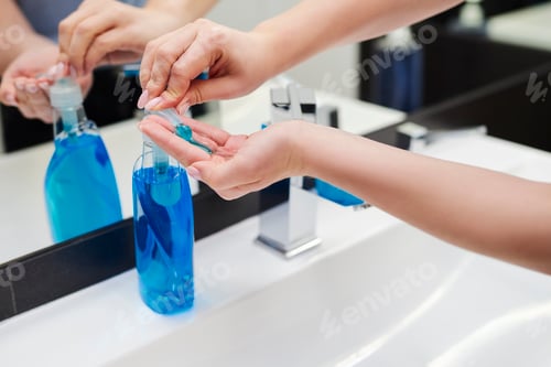 Preview: Close up of hands disinfected