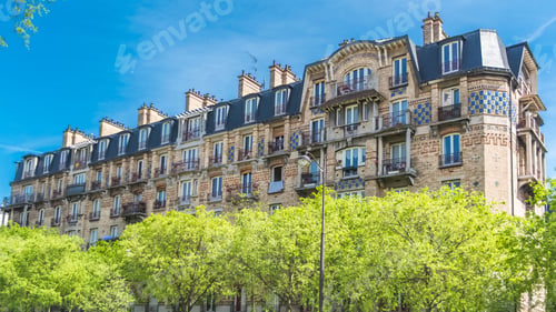 Preview: Paris, beautiful building