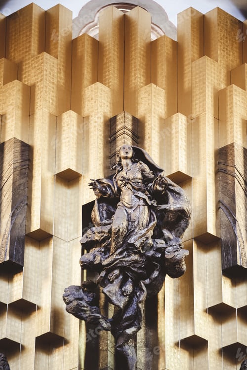 Preview: Vertical shot of a religious state near the church in Zacatecas Mexico