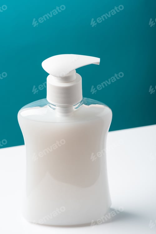 Vista previa: Hand Satinizer Gel For Hand Hygiene. Coronavirus Convid-19 Pandemic Outbreak. Wah Your Hands Concept