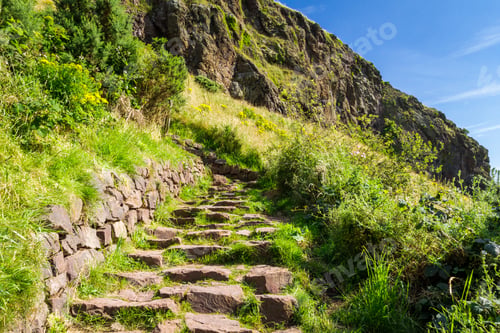 Preview: Stone path leading to the peak