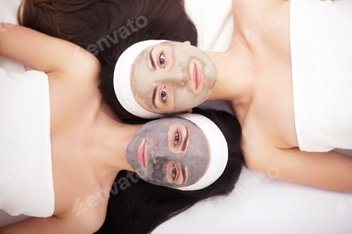 Preview: Group woman getting facial mask and gossip