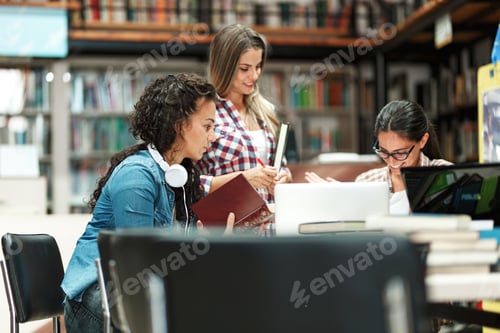 Preview: Students in the library