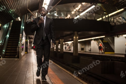 Preview: Business man in the subway