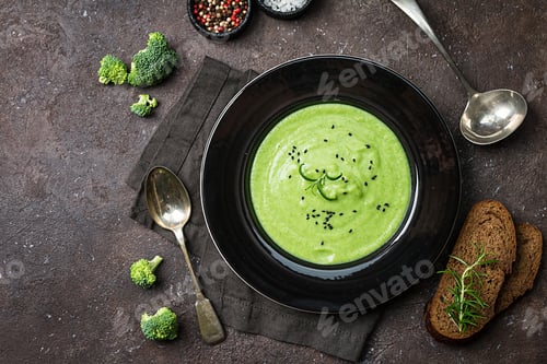 Delicious Broccoli Soup with Black Seeds and Bread