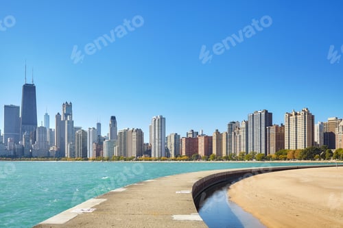 Preview: Chicago waterfront skyline on a beautiful day, USA