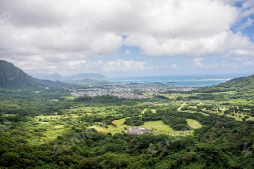 Preview: View of valley at Nuuanu Pali, Hawaii, USA