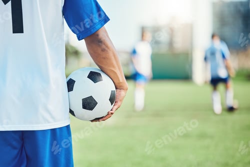 Vista previa: Back,, sports or man with a soccer ball on a field for exercise, fitness and training outdoors. Foo