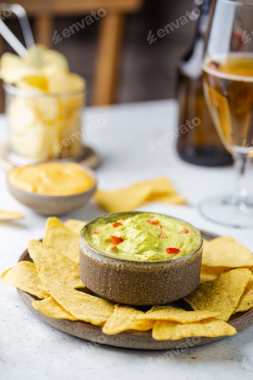 Preview: Nachos chips with sauces