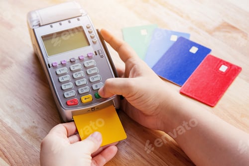 Preview: Credit card payment with EDC machine or credit card terminal.