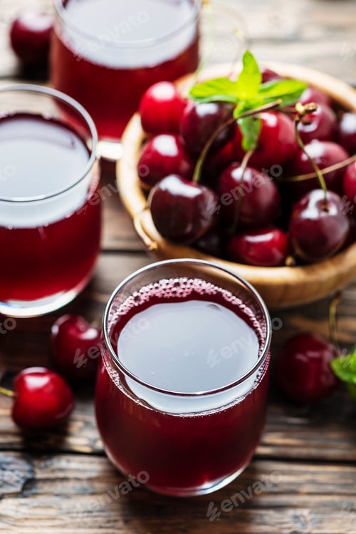 Preview: Summer cherry juice