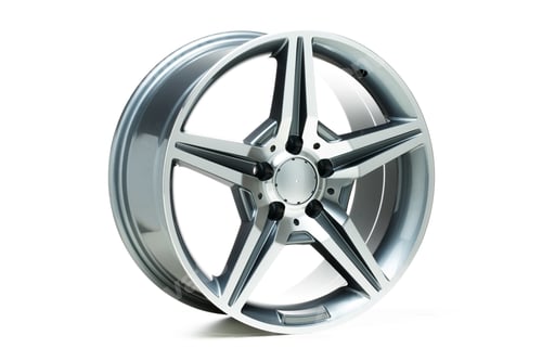 Preview: N isolated shot of car wheel silver shiny alloys