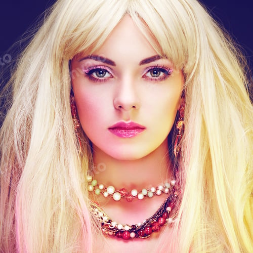 Preview: Fashion portrait of elegant blonde woman with magnificent hair