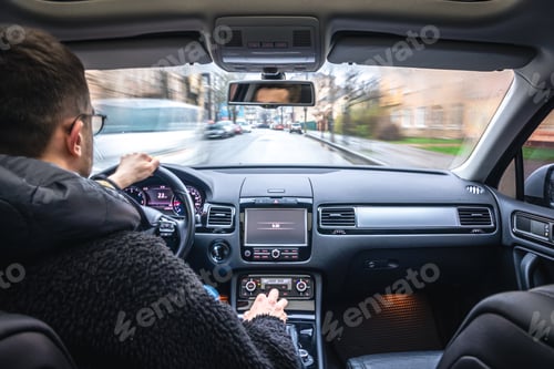 Preview: Hands on the wheel when driving at high speed from inside the car.