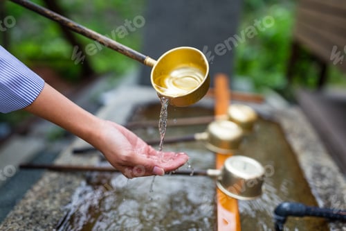 Preview: Water purification at entrance of the Japanese temple