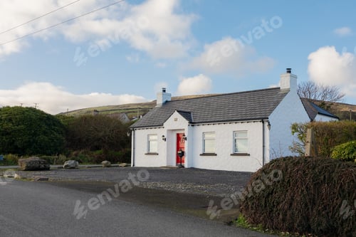Preview: Moville Countryside. Charming Rural Houses in Northern Ireland