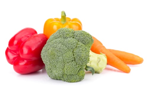 Preview: Fresh vegetables: brocolli, bell peppers, carrot, onion isolated on white background