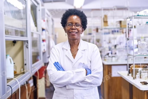 Preview: My calling is to keep on discovering. Portrait of a female scientist standing in a lab.