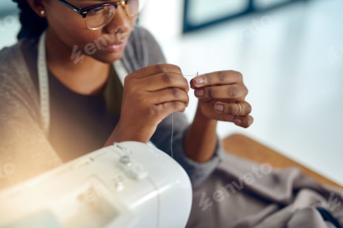 Preview: My soul is fed with needle and thread