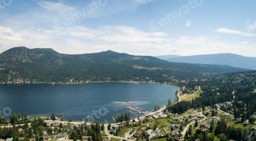 Preview: Aerial panoramic view of a little town, Blind Bay