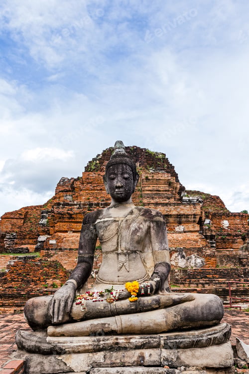 Preview: Giant buddha statue