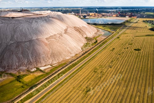 Preview: Mountains of products for the production of potash salt.Salt mountains near the city of Soligorsk