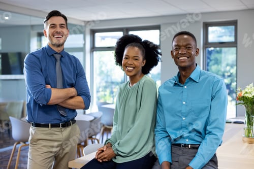 Preview: Portrait of happy diverse business people in modern office