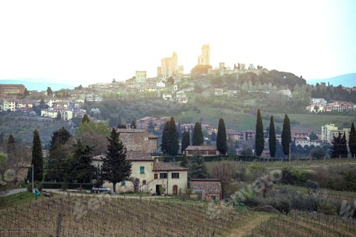 Preview: old town San Gimignano