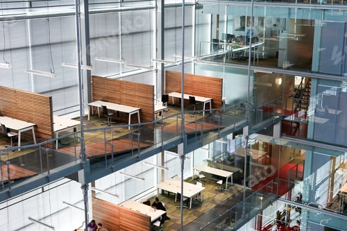 Preview: Business tower of meetings and work in the center of the city .Modern architecture with big windows.