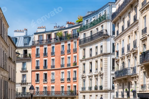 Preview: Paris, typical facades, beautiful buildings