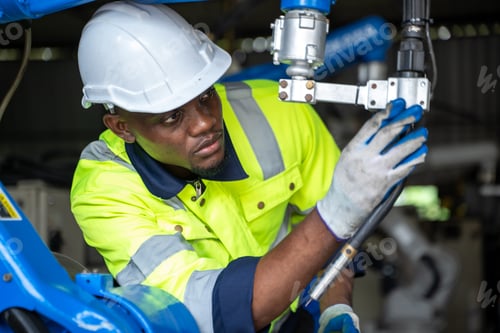 Preview: Robot engineer,Engineer, Robotic arm, Science, Industry 4.0