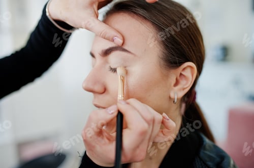 Preview: Make up artist concept