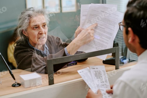 Preview: Assisting Customer with Documents at Service Desk