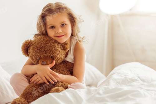 Preview: Sweet little girl